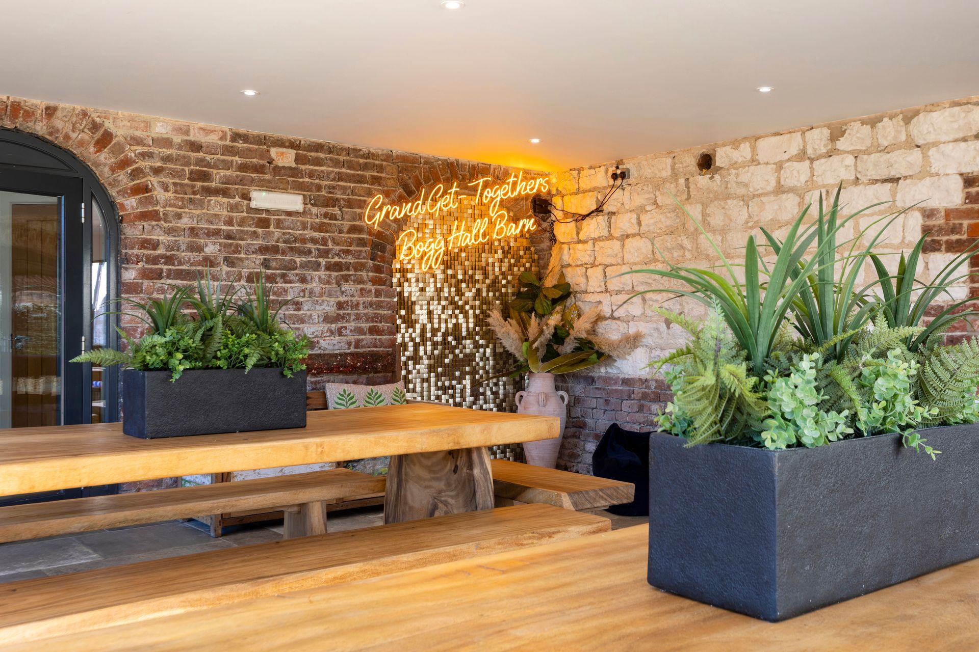 Garden room with two large tables