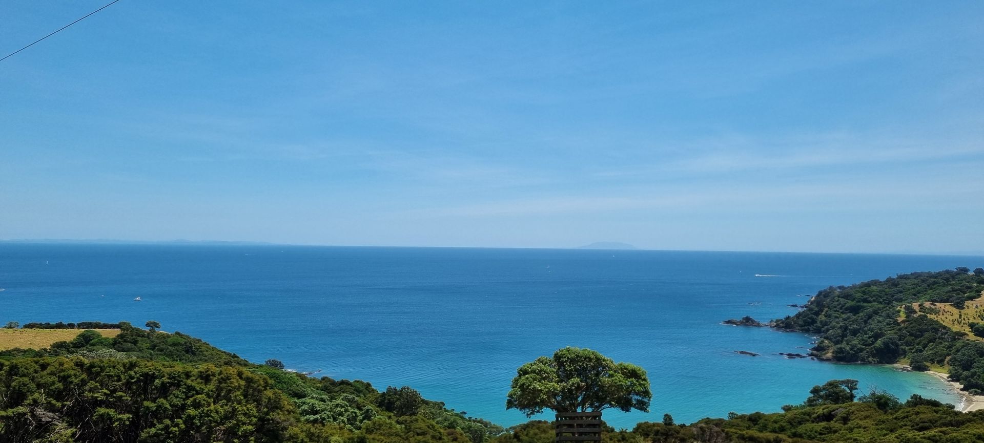 View over the Hauraki Gulf from the north side of Waiheke Island