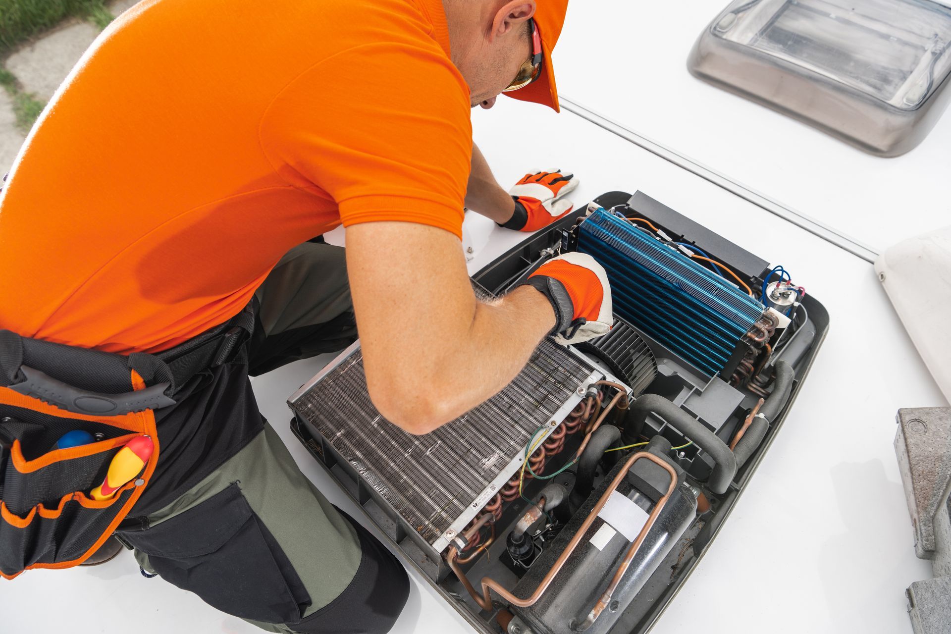 RV Rooftop AC Maintenance