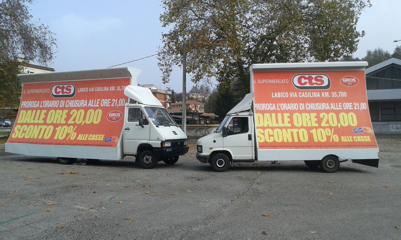 camion vela per servizi di promozione pubblicitaria