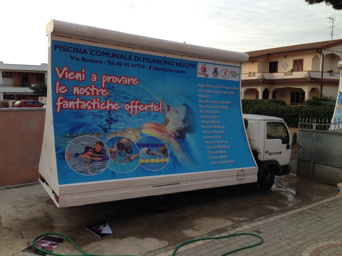 campagna pubblicitaria tramite camion vela