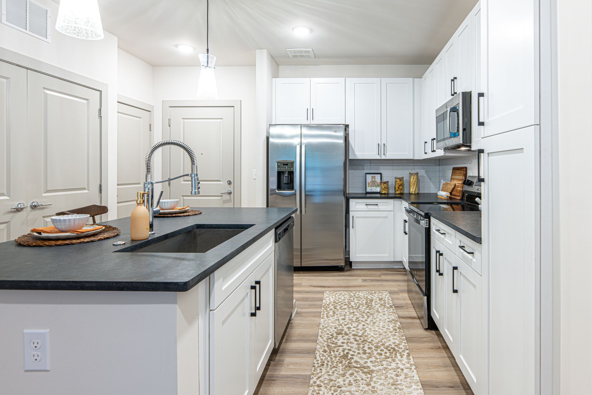 Modern kitchen at Livano Knoxville.