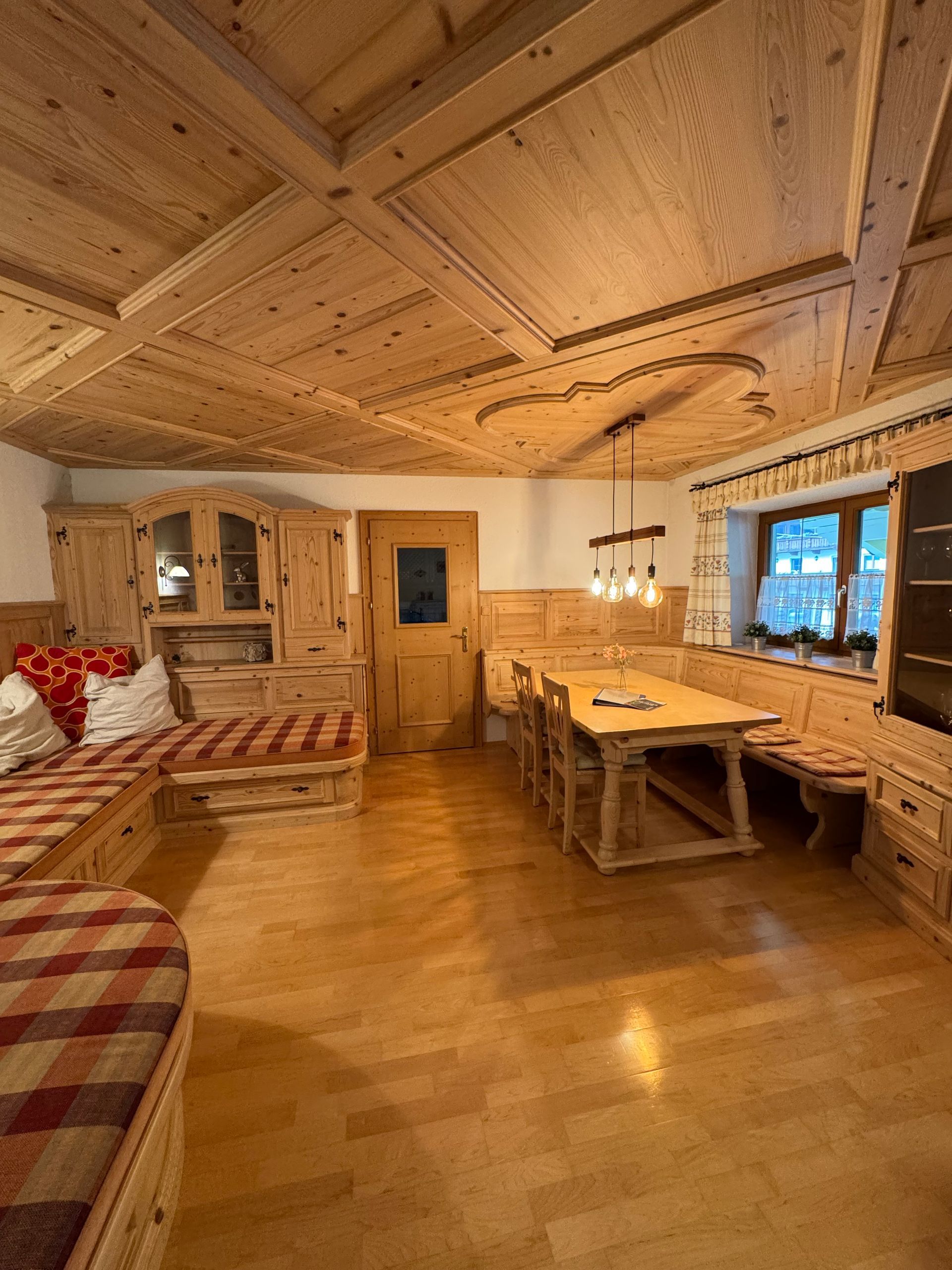 Appartement die Gämse, Stube