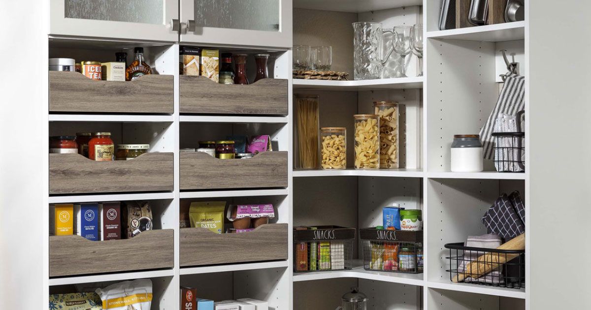 How a Custom Kitchen Pantry and Laundry Room Can Help You Get Organized