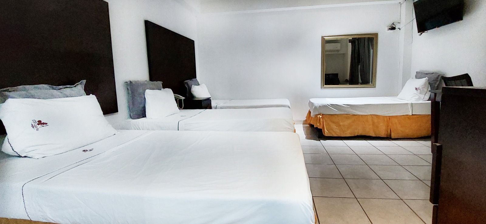 HABITACIÓN CUADRUPLE