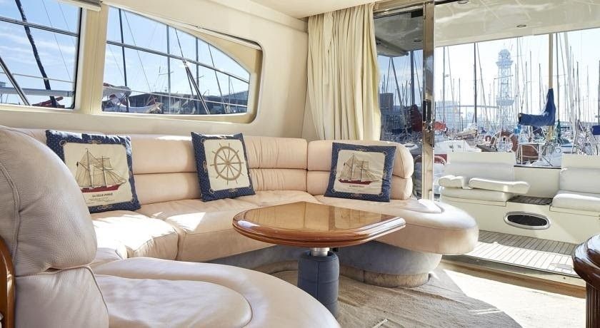 Private Luxury Motor Yacht in Barcelona