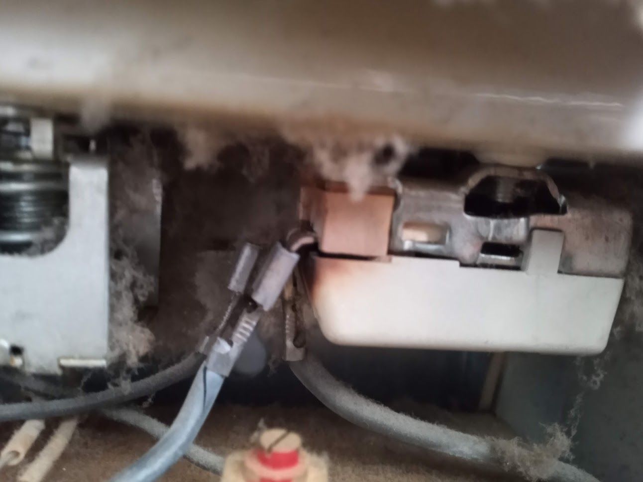 Overheated temperature component on a storage heater