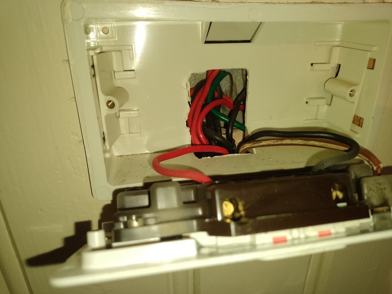 Poorly terminated double socket