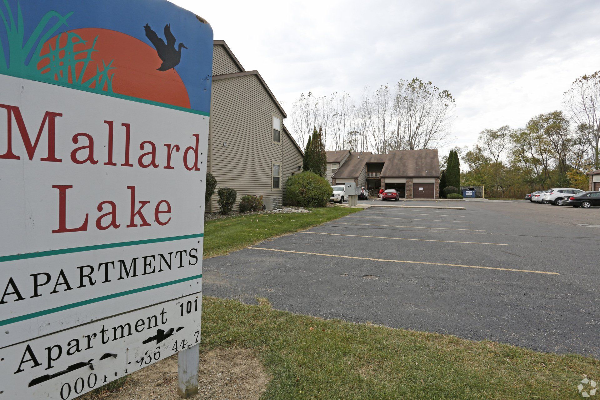 Mallard and HI-TEC Apts exterior