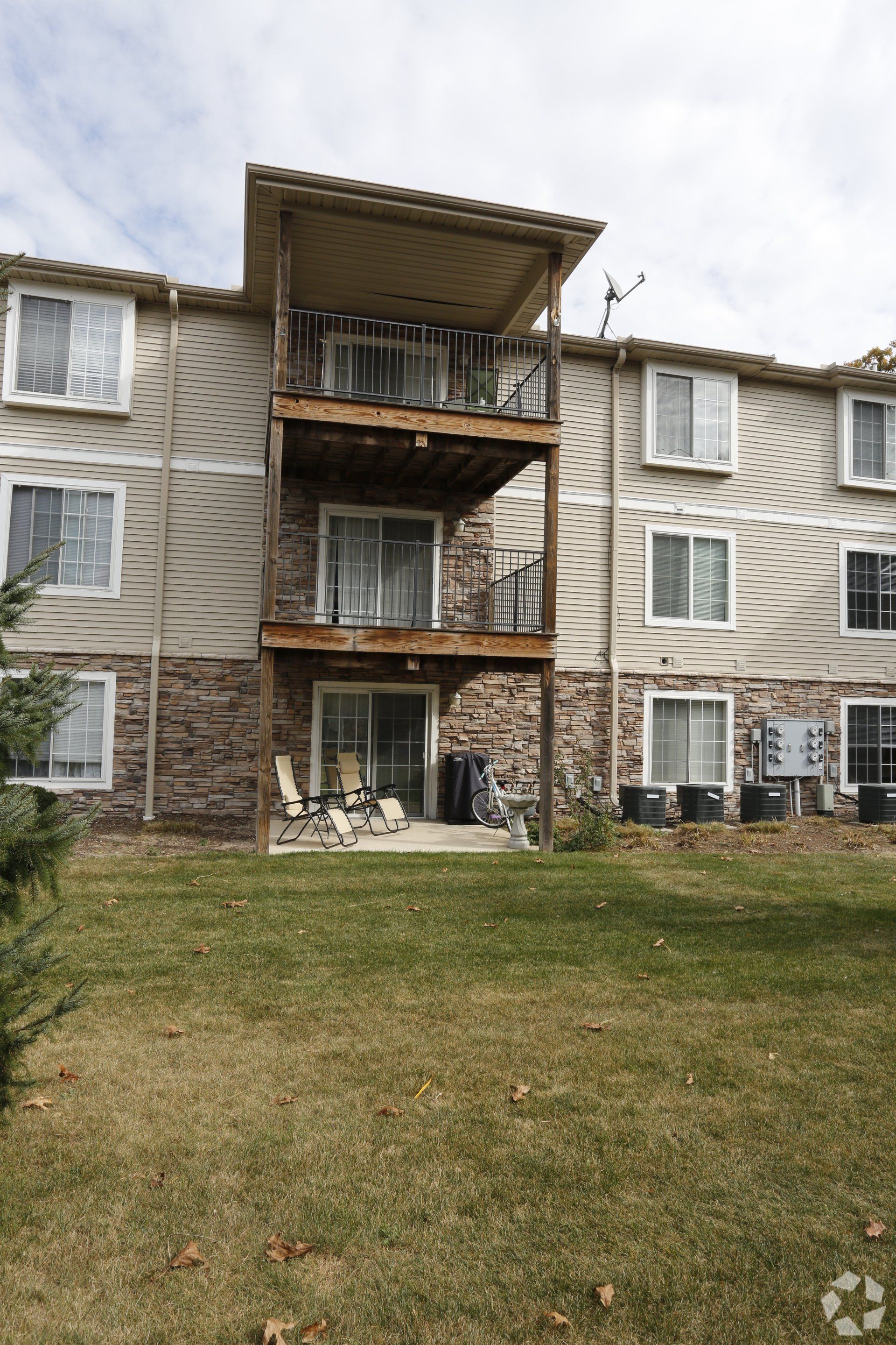 Long Beach Cove Villas - exterior