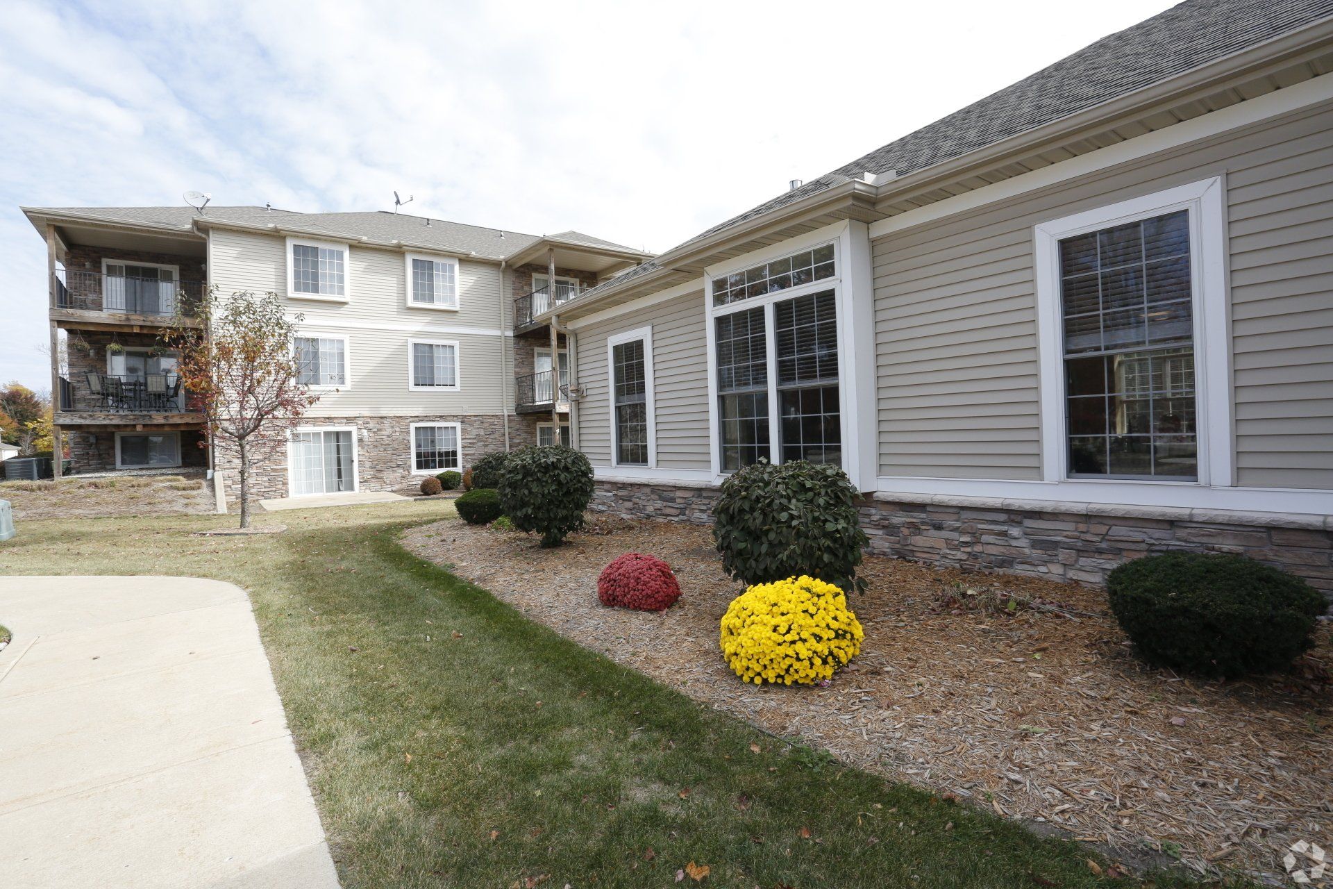 Long Beach Cove Villas - exterior