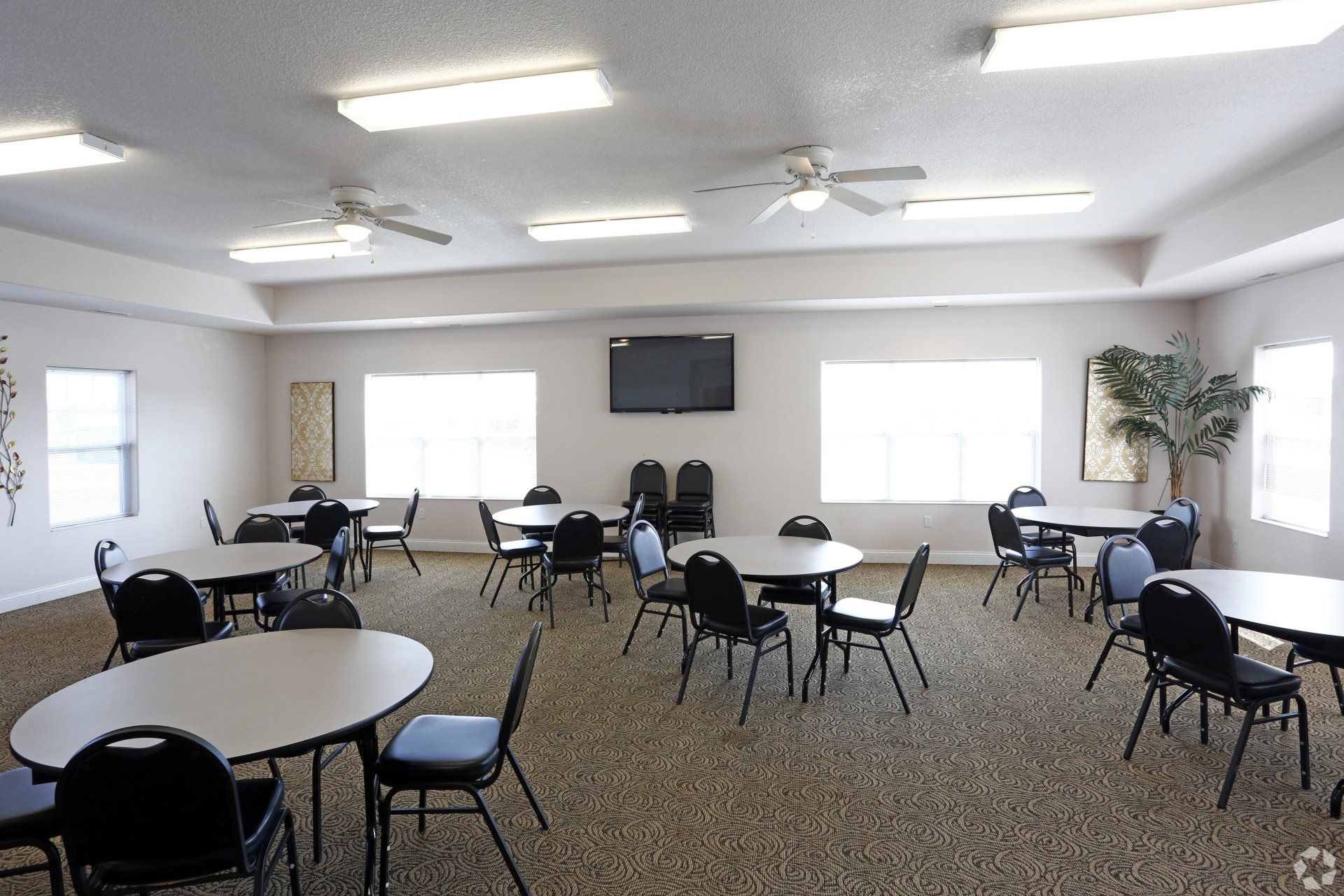 public seating area / lounge