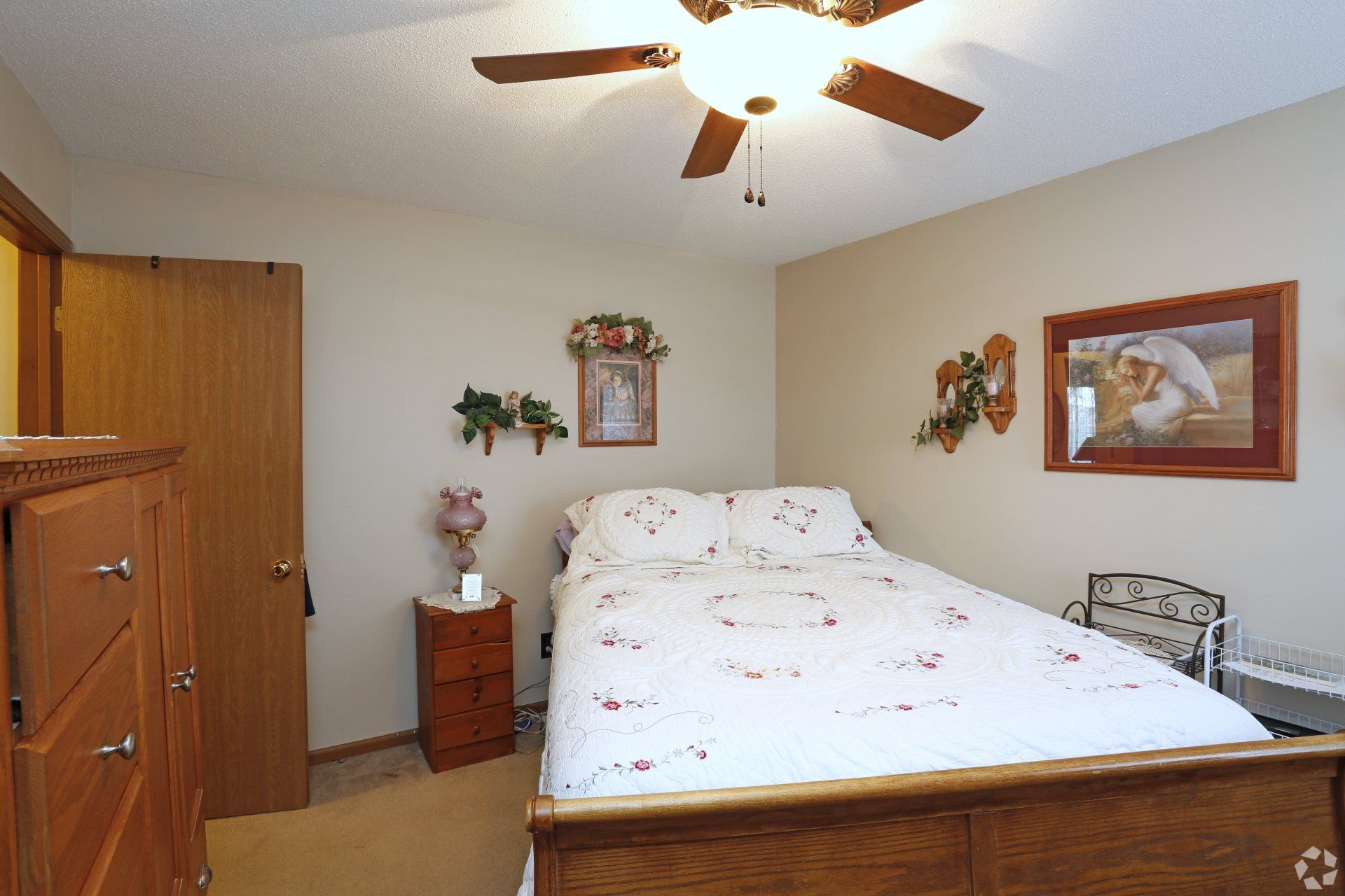 Mallard and HI-TEC Apts interior