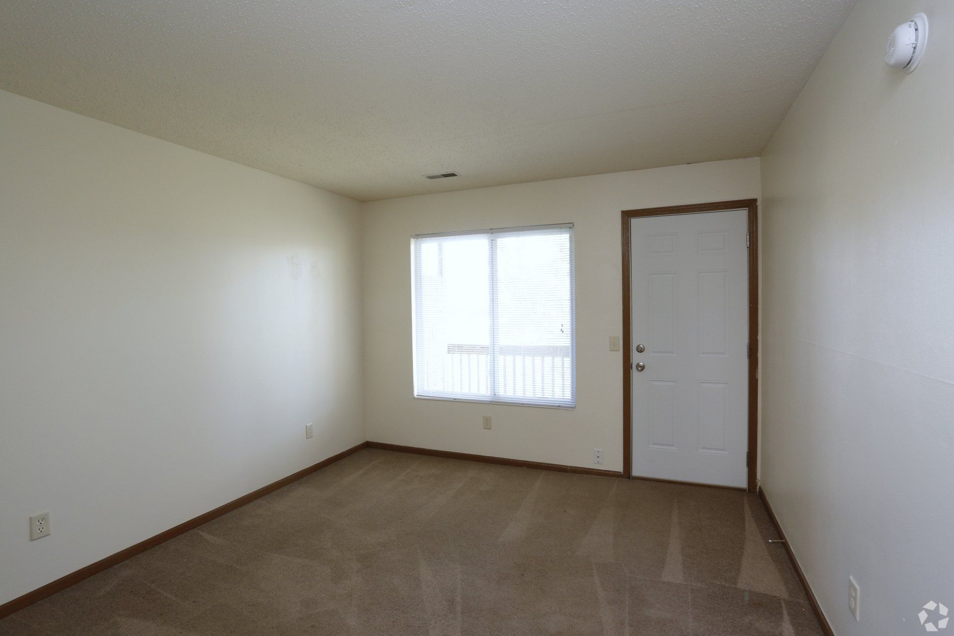 Mallard and HI-TEC Apts interior