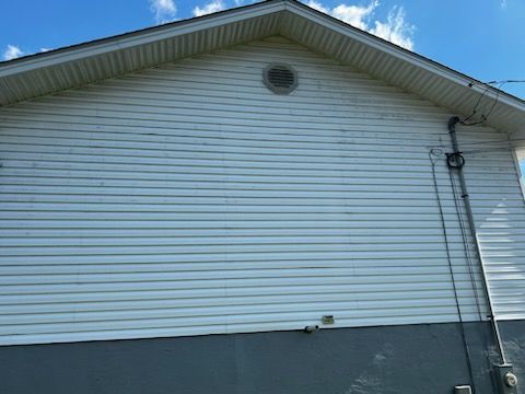 House Wall Siding Before - Johnson City, TN - Bin Doctor Plus