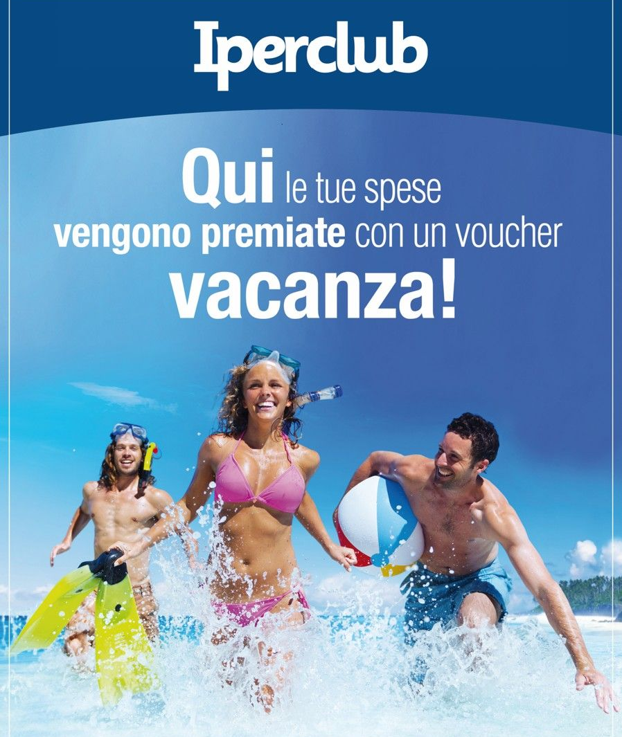 Pubblicità Iperclub: persone in spiaggia, testo