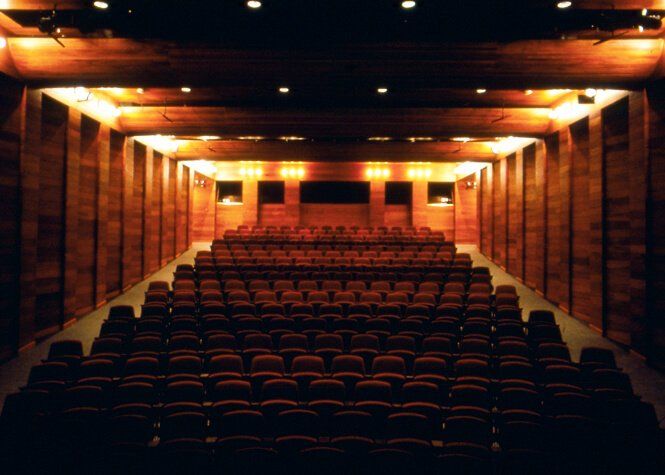 Teatro Interalumnia — New York, NY — Carlos Brillembourg Architects