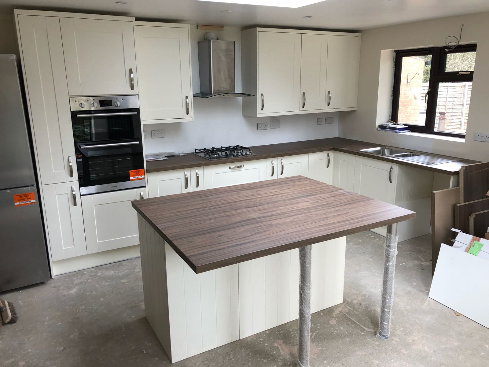 Wrens kitchen fitted in Theale