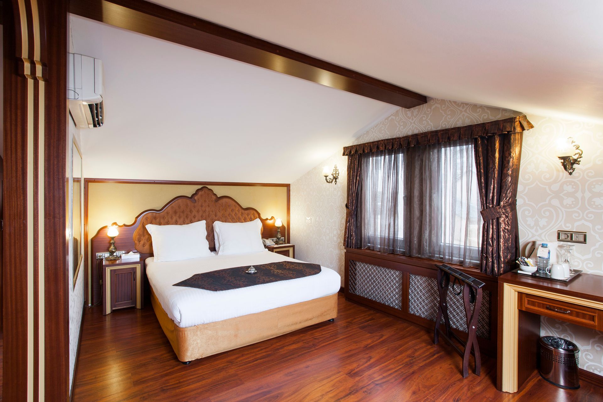 Ottoman Hotel Imperial| Premium Triple Room