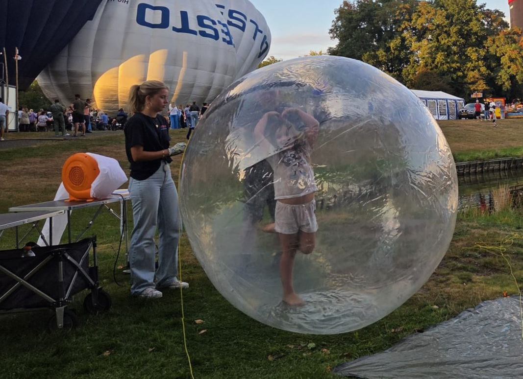 Aquabubble huren wateractiviteit