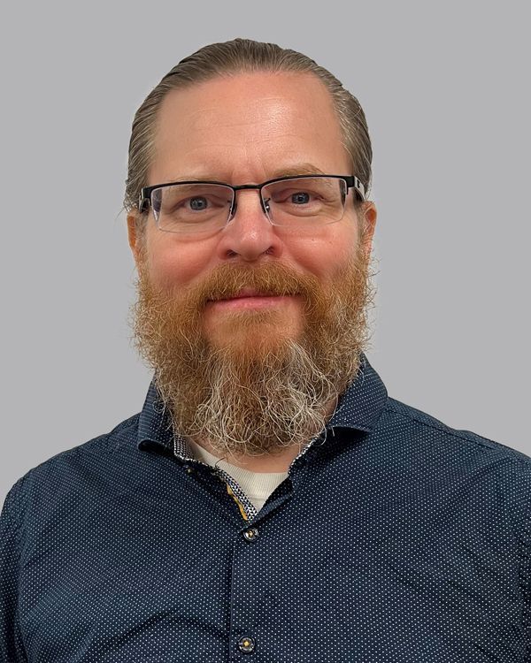Eric Banister 