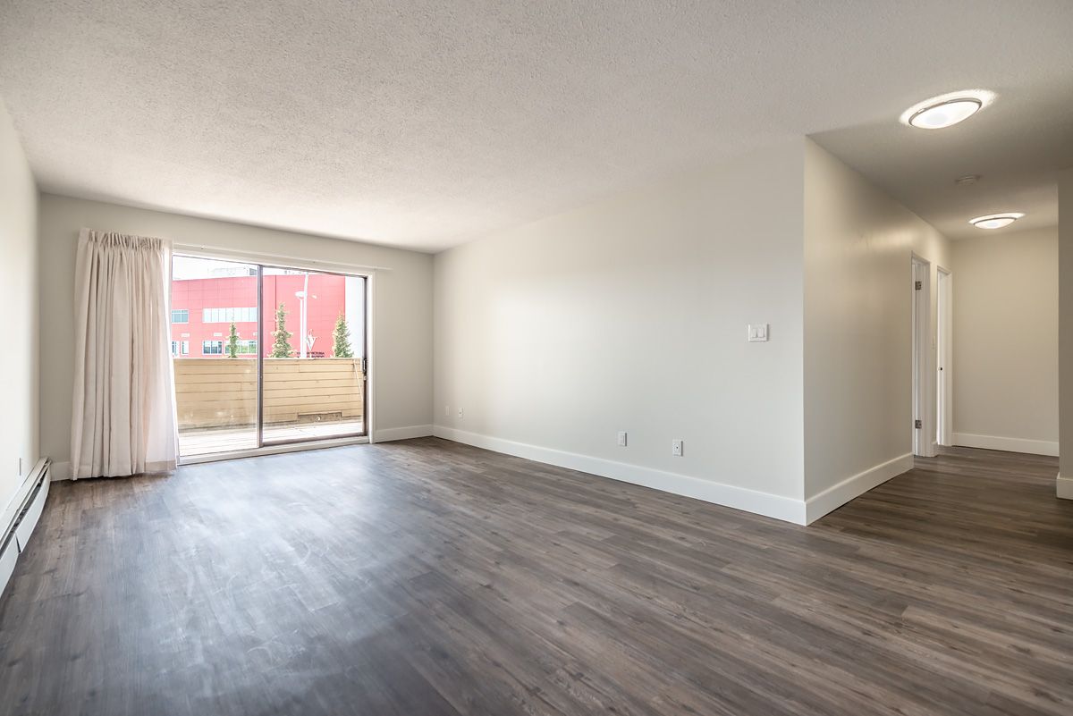 Is Walmart Open In Pembroke Ontario Today