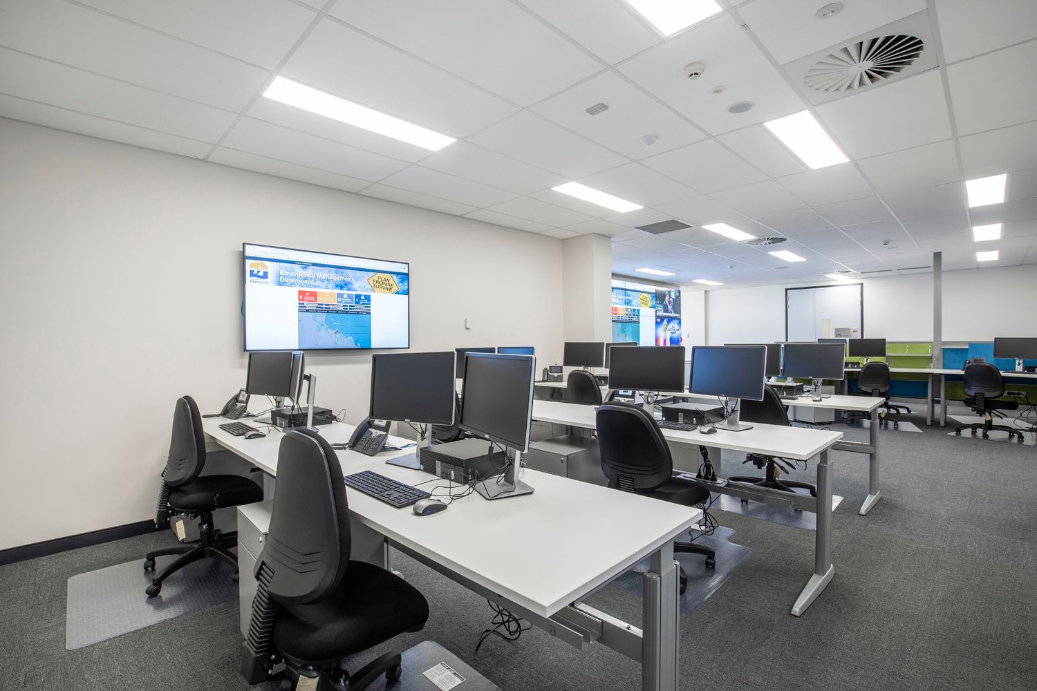 Modern Computer Lab With Rows of Desks — Nick Favot Painting In Bohle, QLD