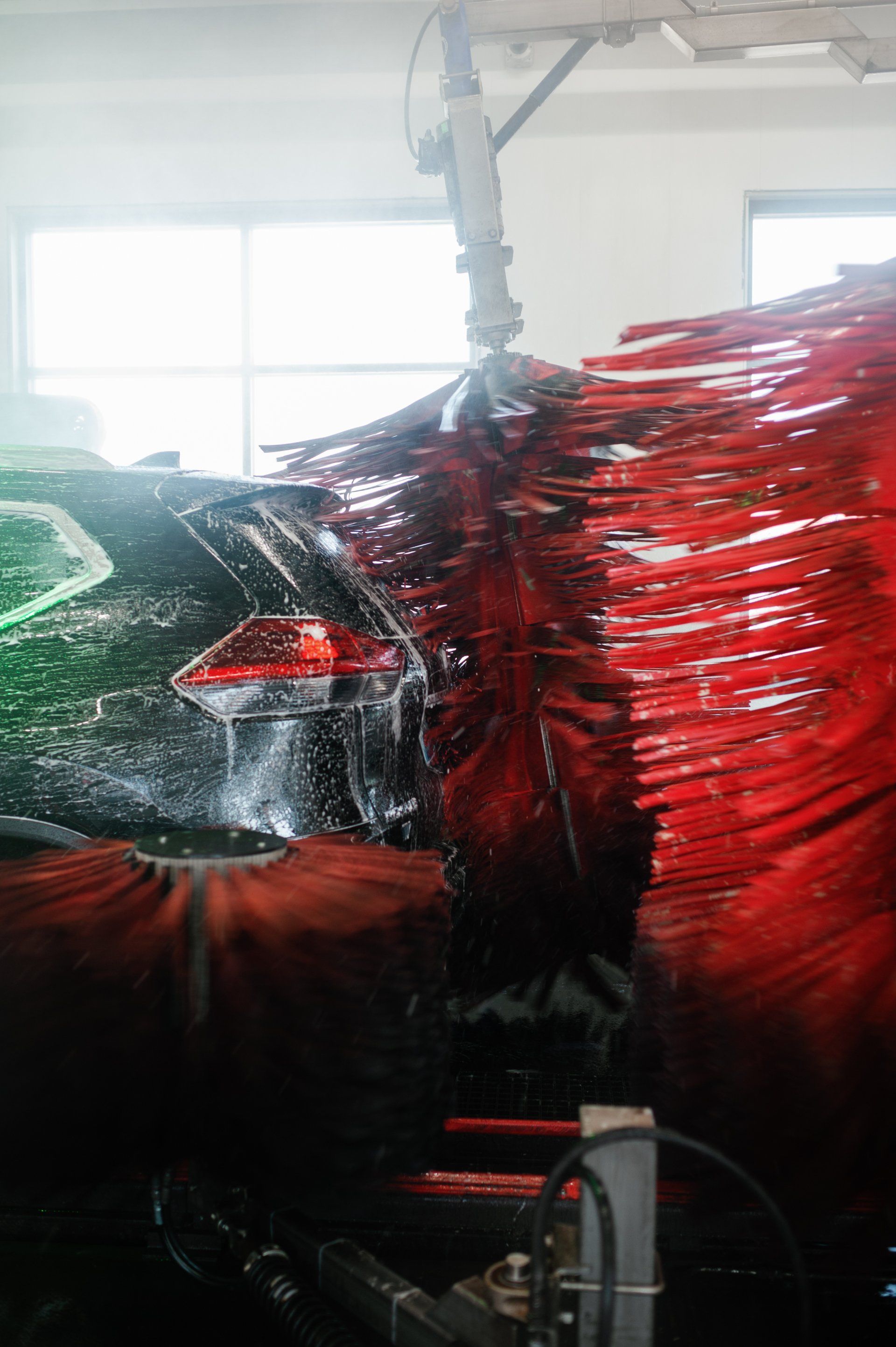 Car going through a Thomas Car Wash location