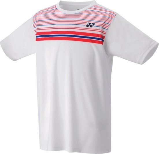 Een wit t-shirt met rode en blauwe strepen op de mouwen