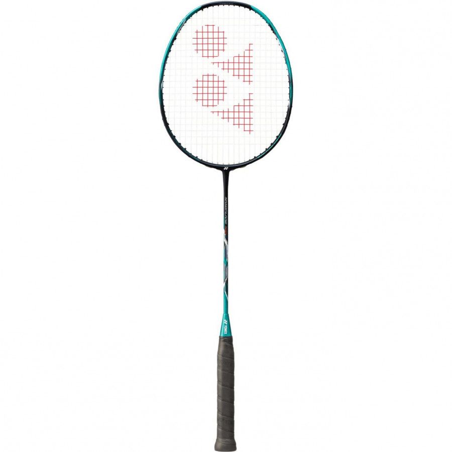 Yonex Nanoflare 700