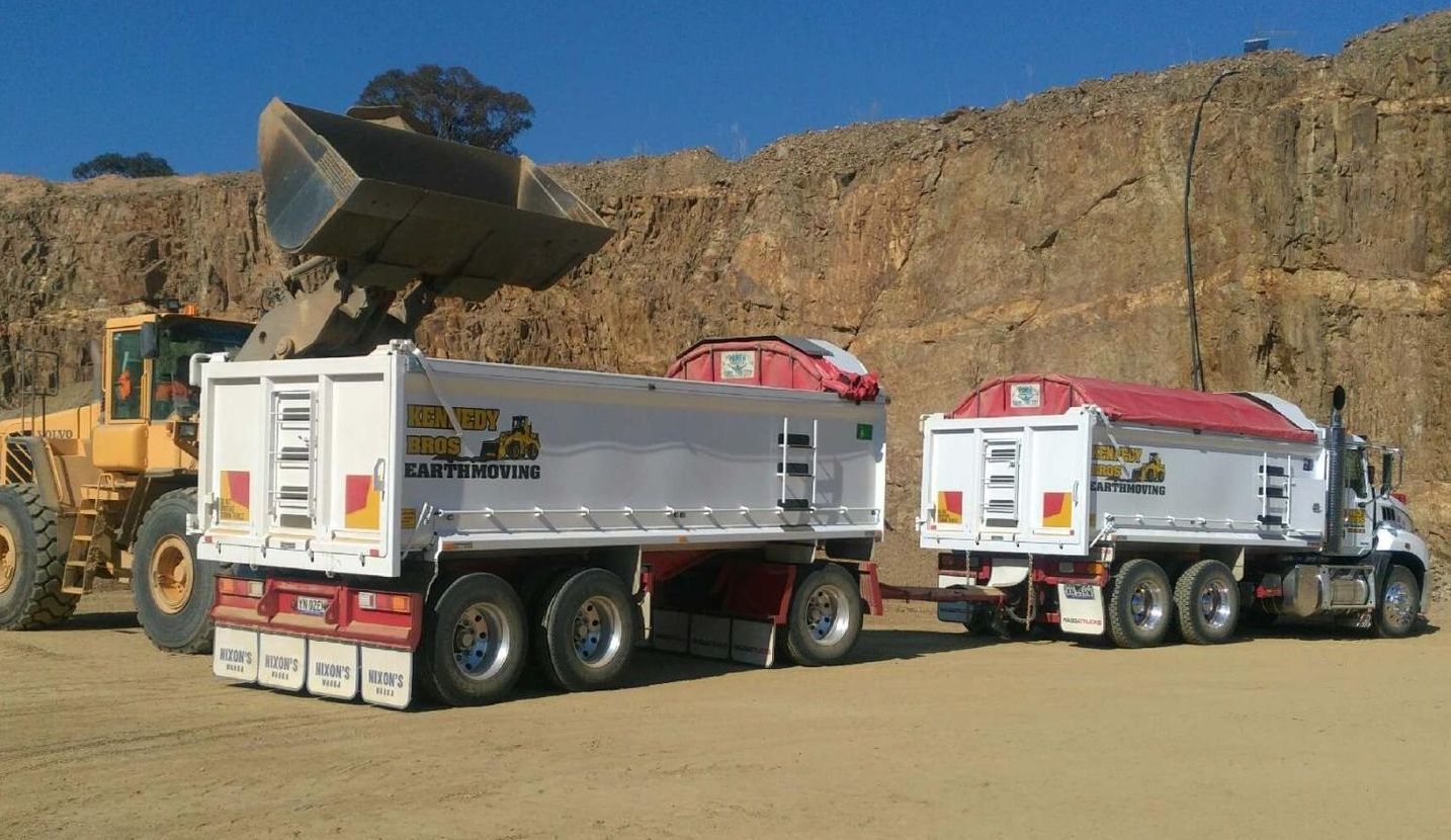 Civil Earthmoving and Excavation — Wagga Wagga, NSW — Kennedy Bros Earthmoving