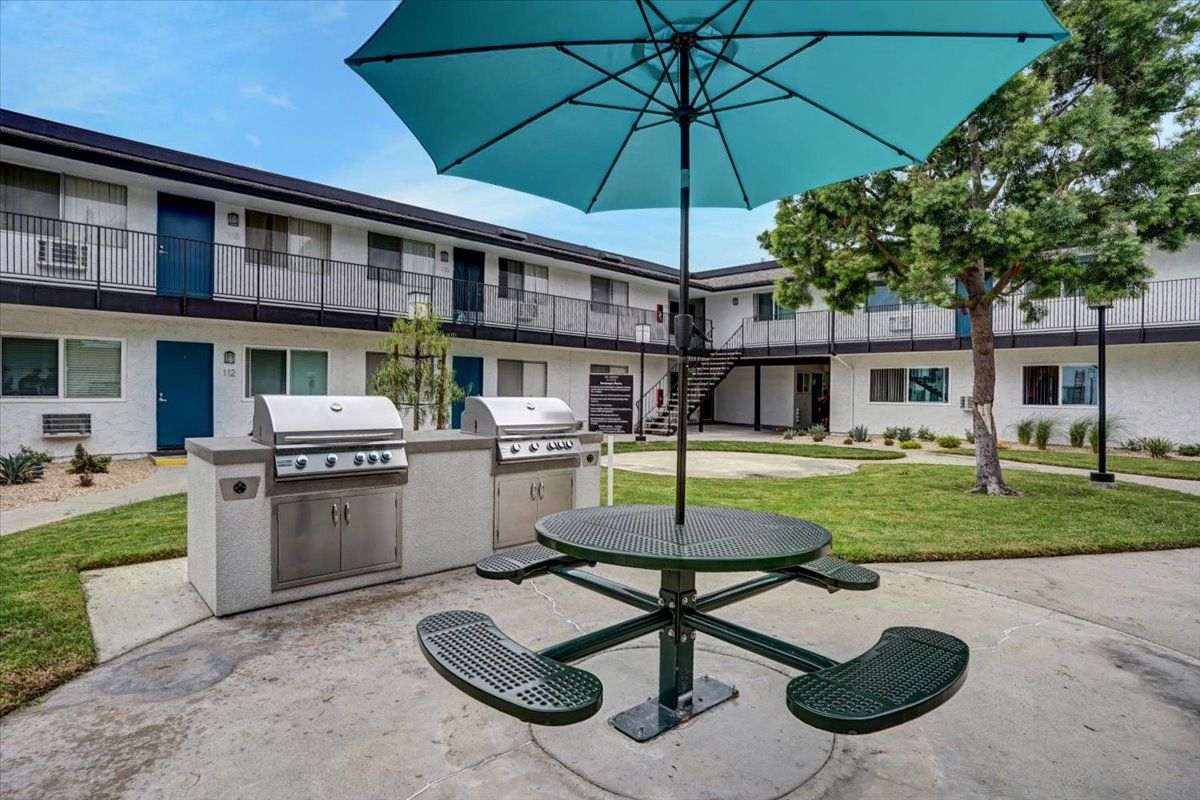 Sliding Photo Gallery Displaying Community Amenities