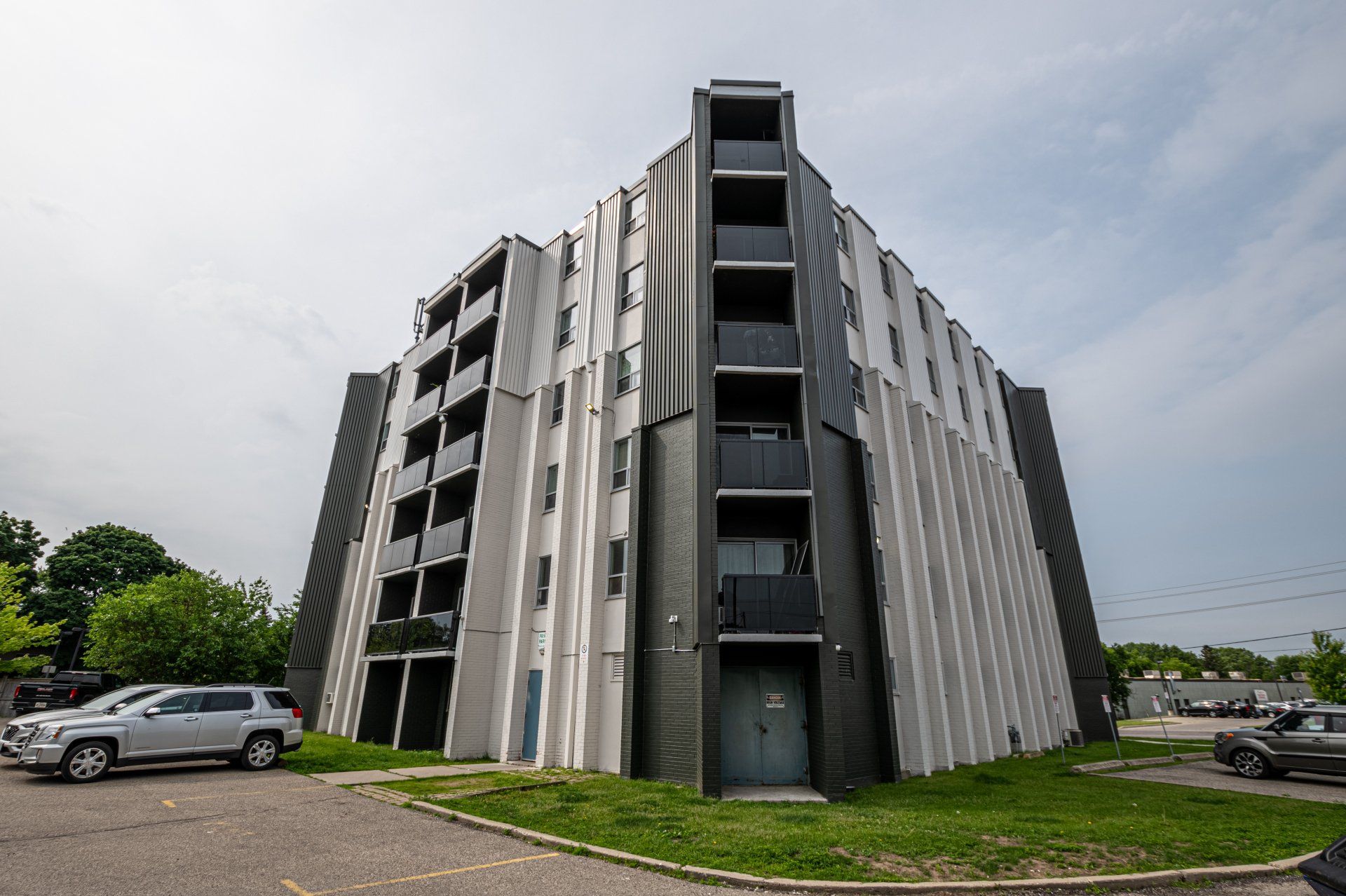Large Kitchener Apartments for Rent