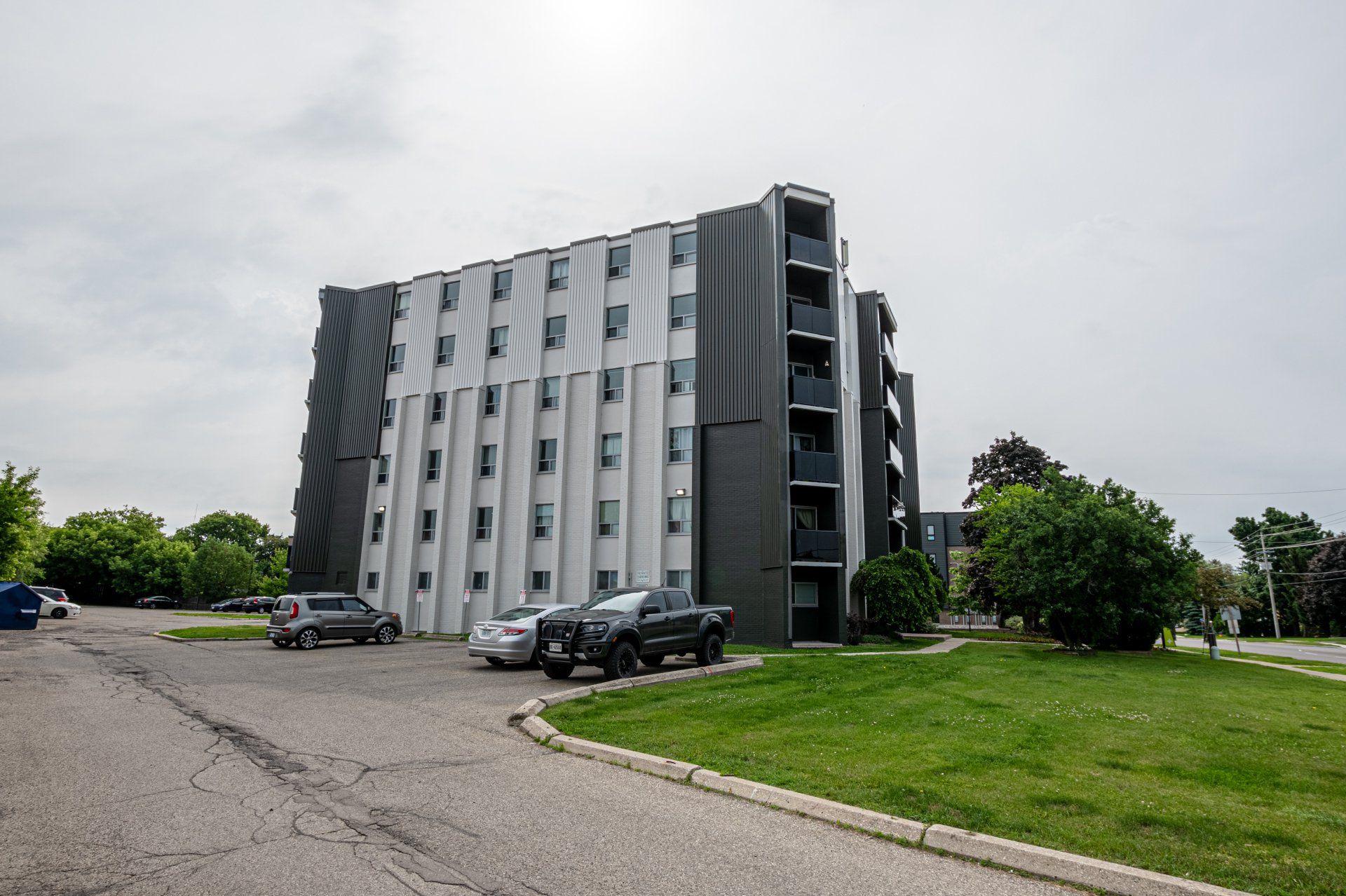 Large Kitchener Apartments for Rent