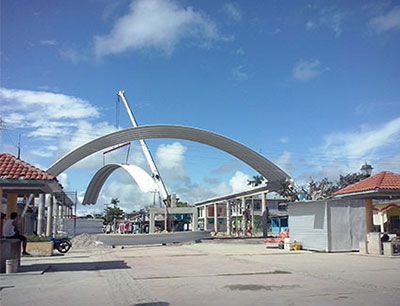 CONSTRUCCIONES Y ENTREPISOS MET&Aacute;LICOS