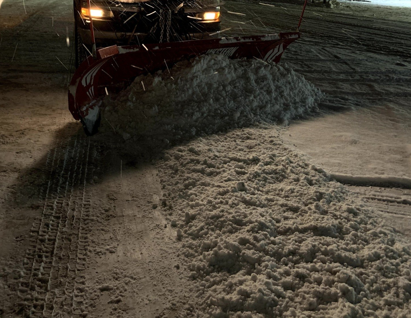 experienced and skilled snow removal contractors, best snow removal company near me, nothern michigan