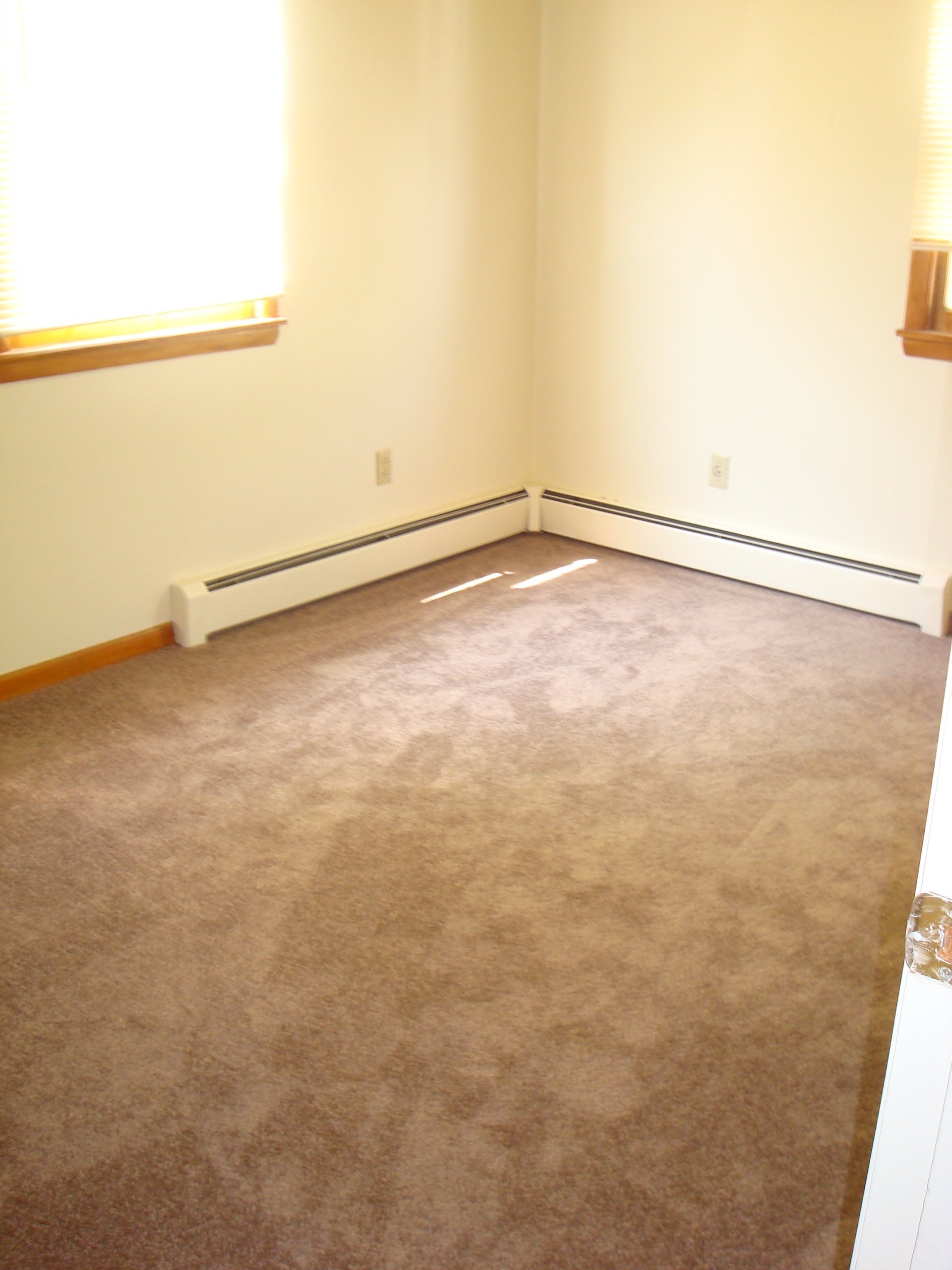 Photos of the Keith Sheller Apartments (321 B) in Bowling Green, OH