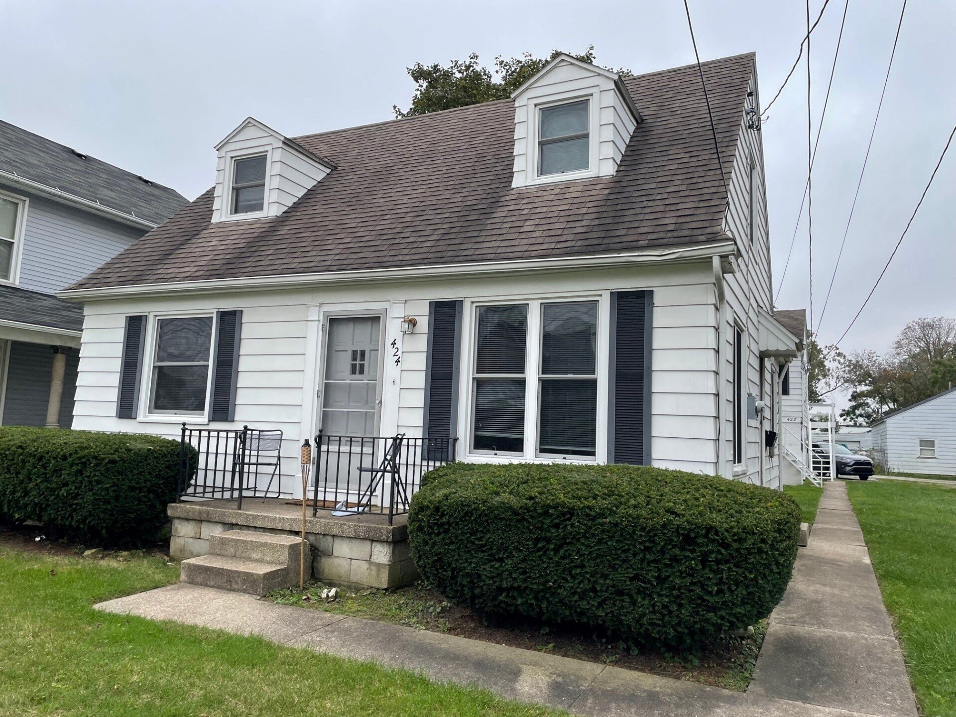 Duplex on Clough 424 Mecca Management, Bowling Green, OH