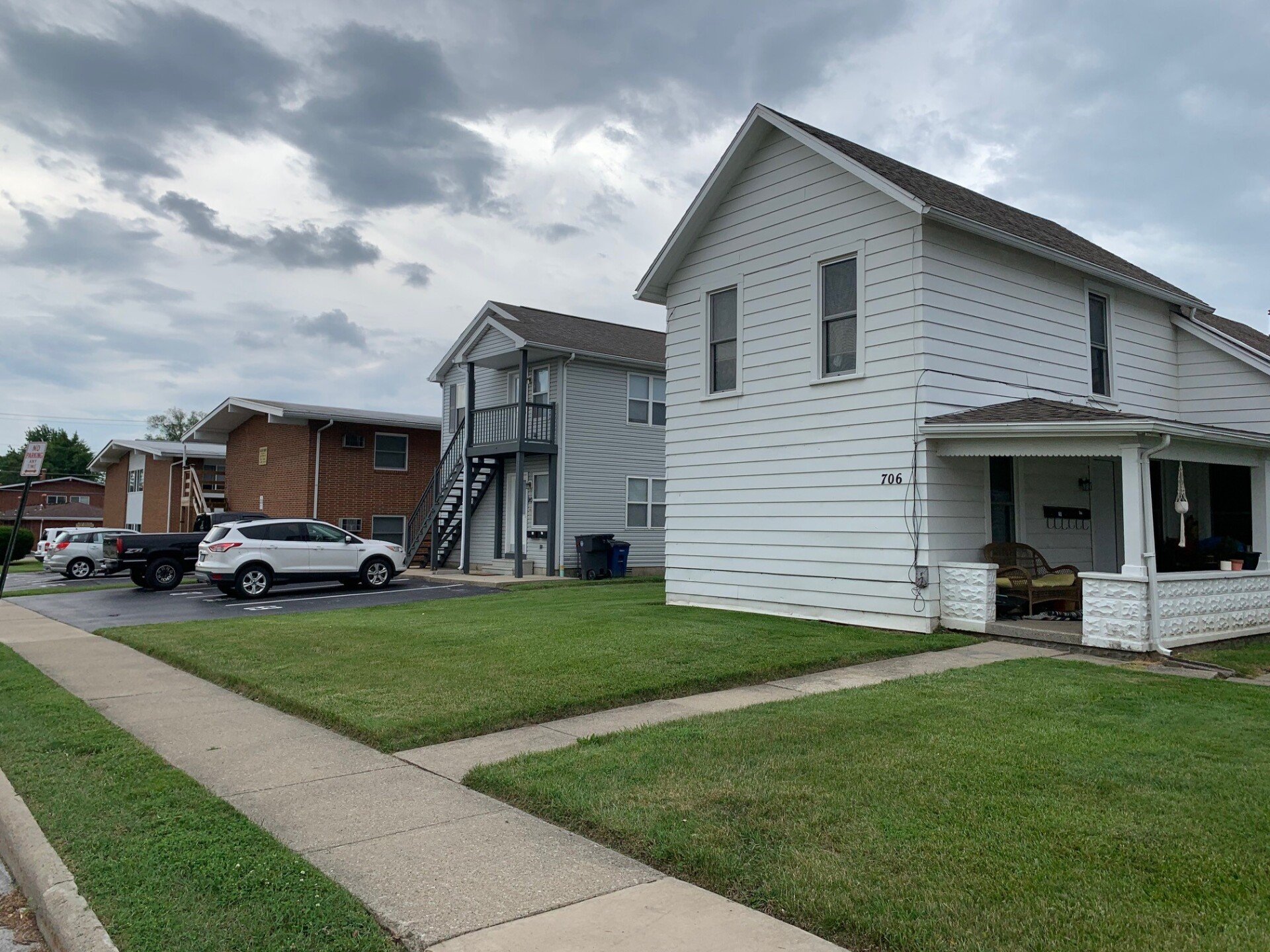 Falcon Square Apartments 706 Bowling Green, Ohio