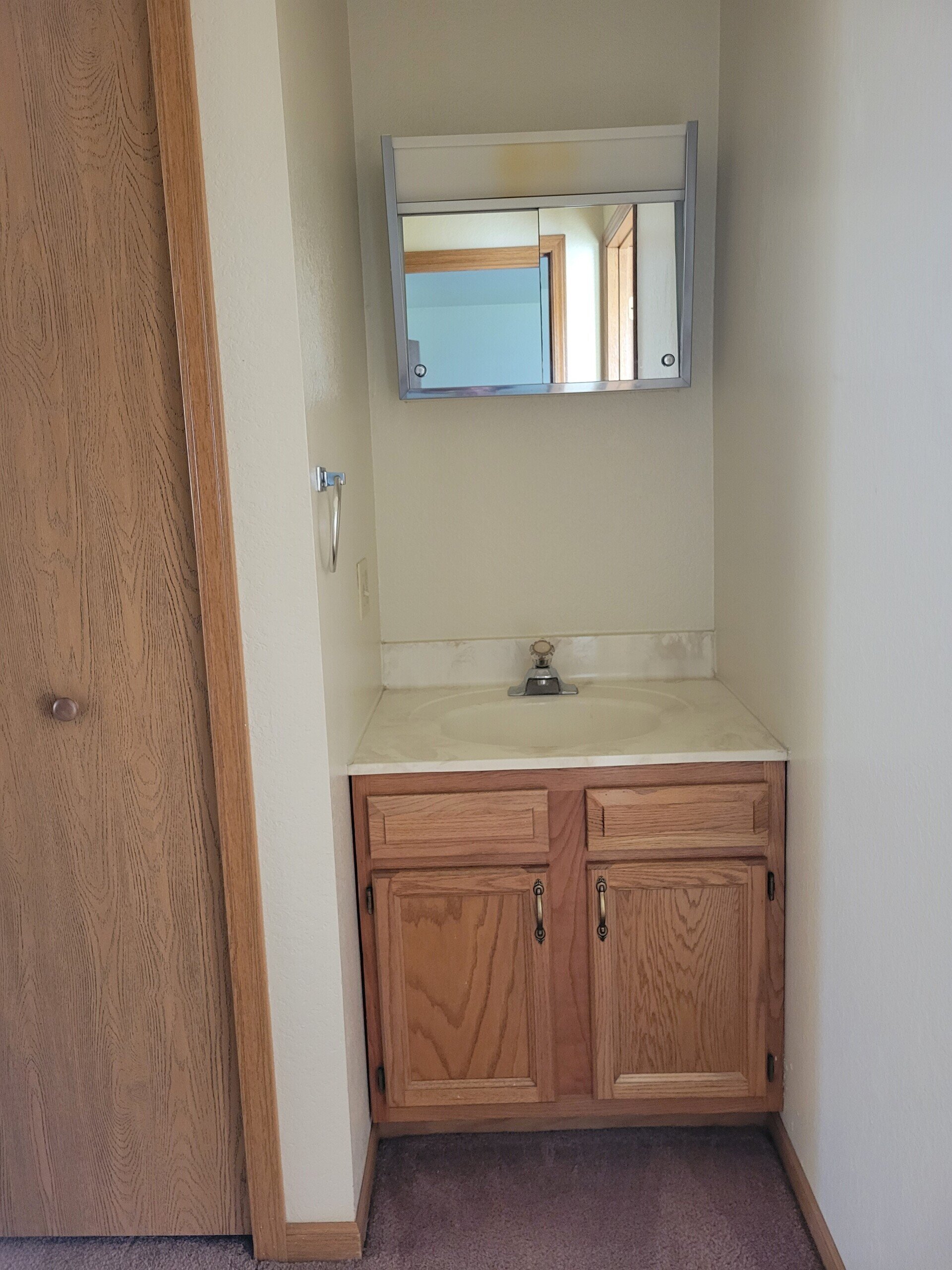 Photos of Falcon Square Apartments 712