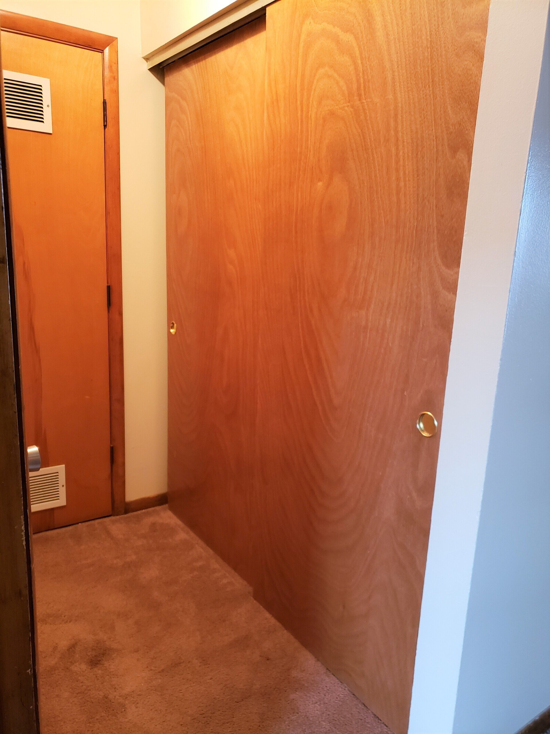 Photos of the Hillcrest Apartments