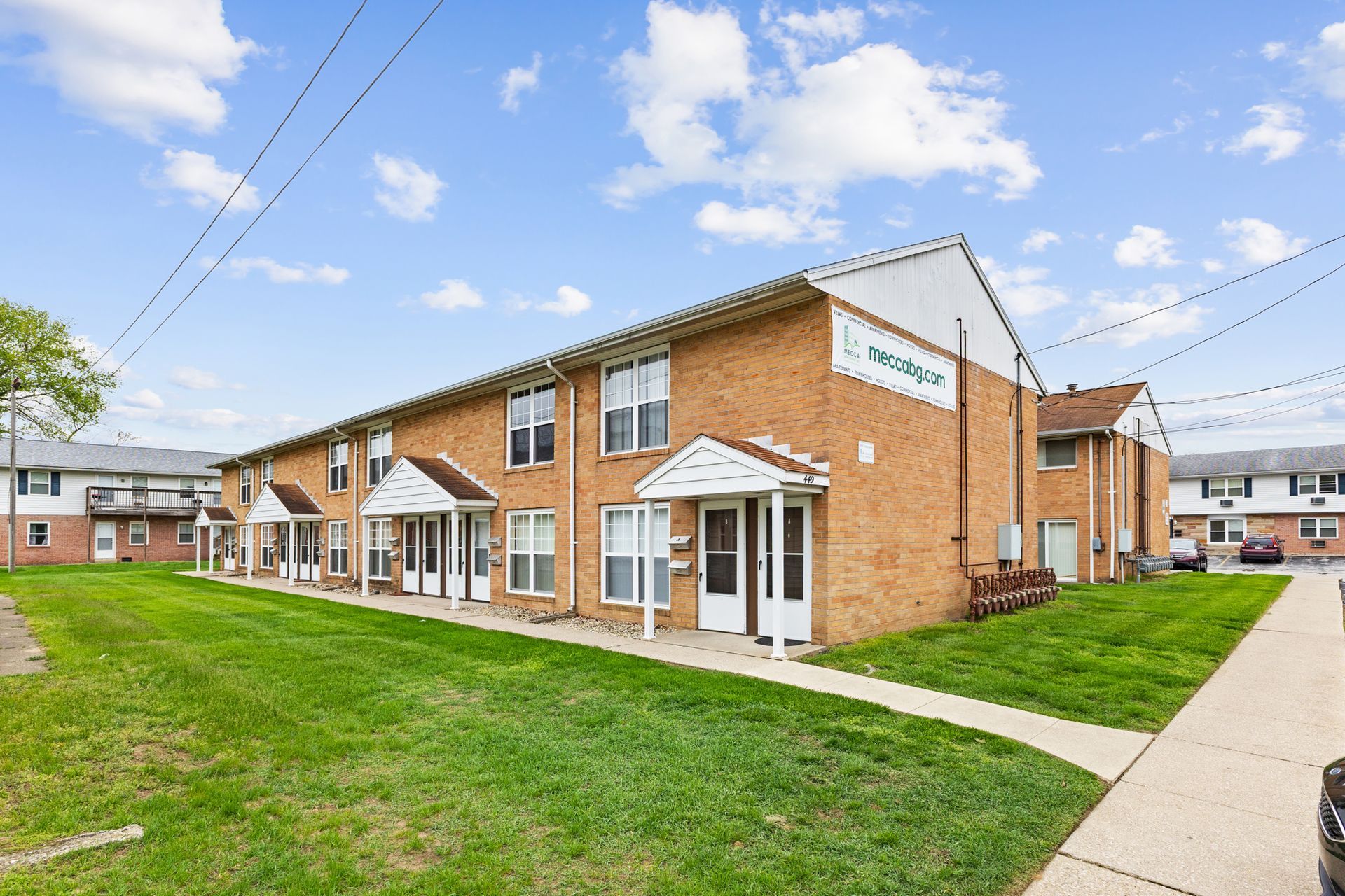 Valleywood Apartments