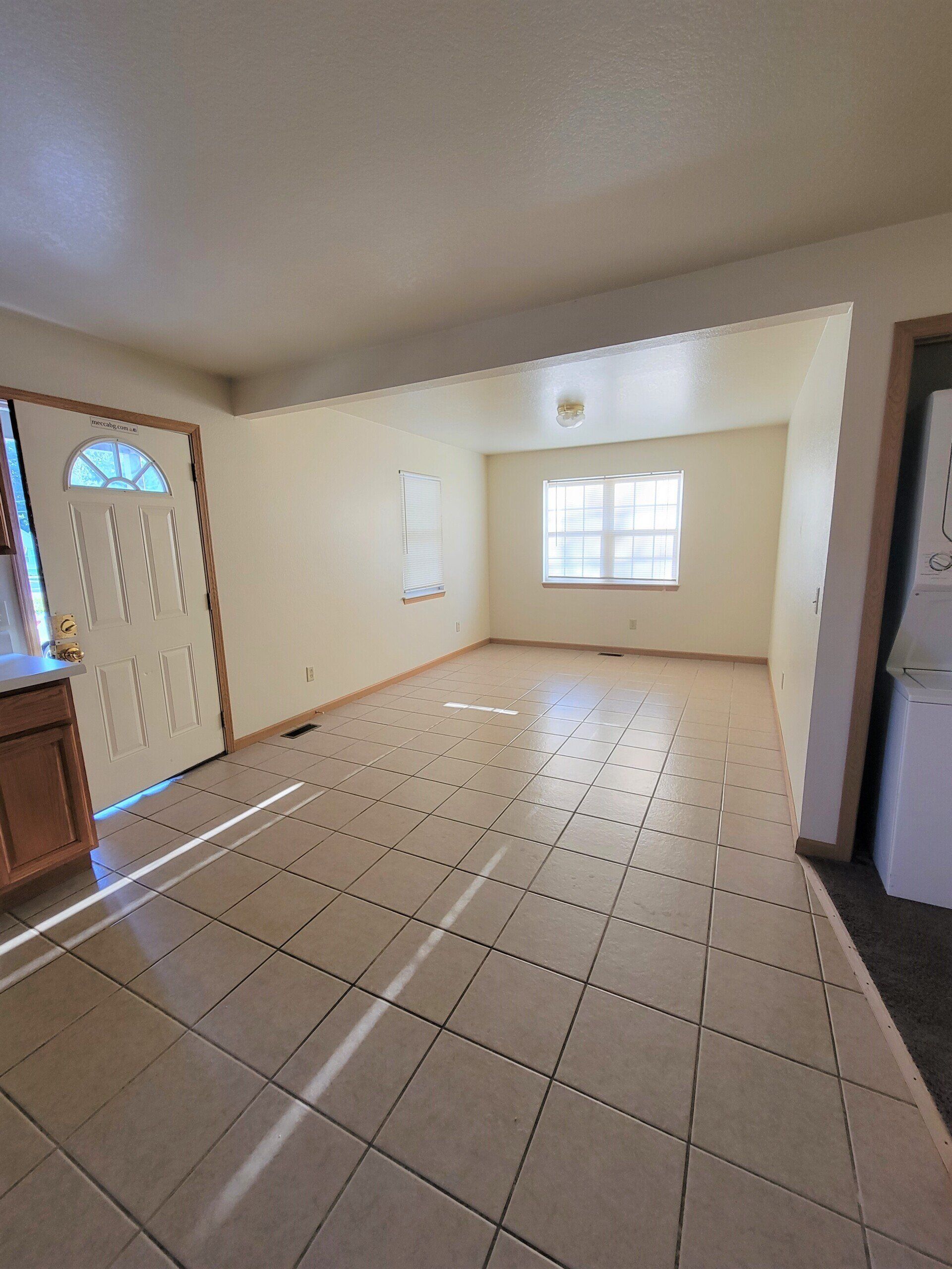 green marsh house interior