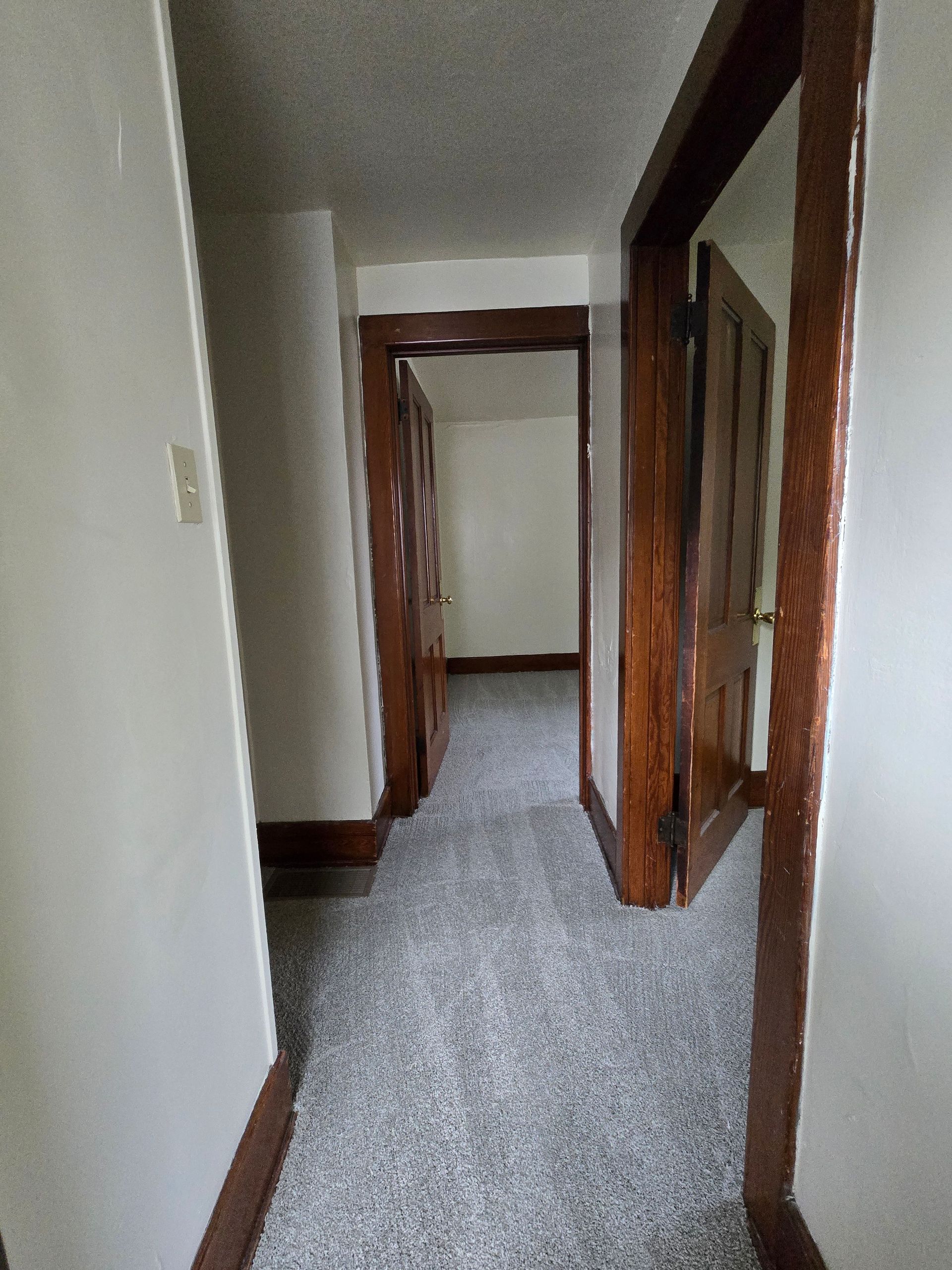 Urban Corner 111 - Hallway upstairs