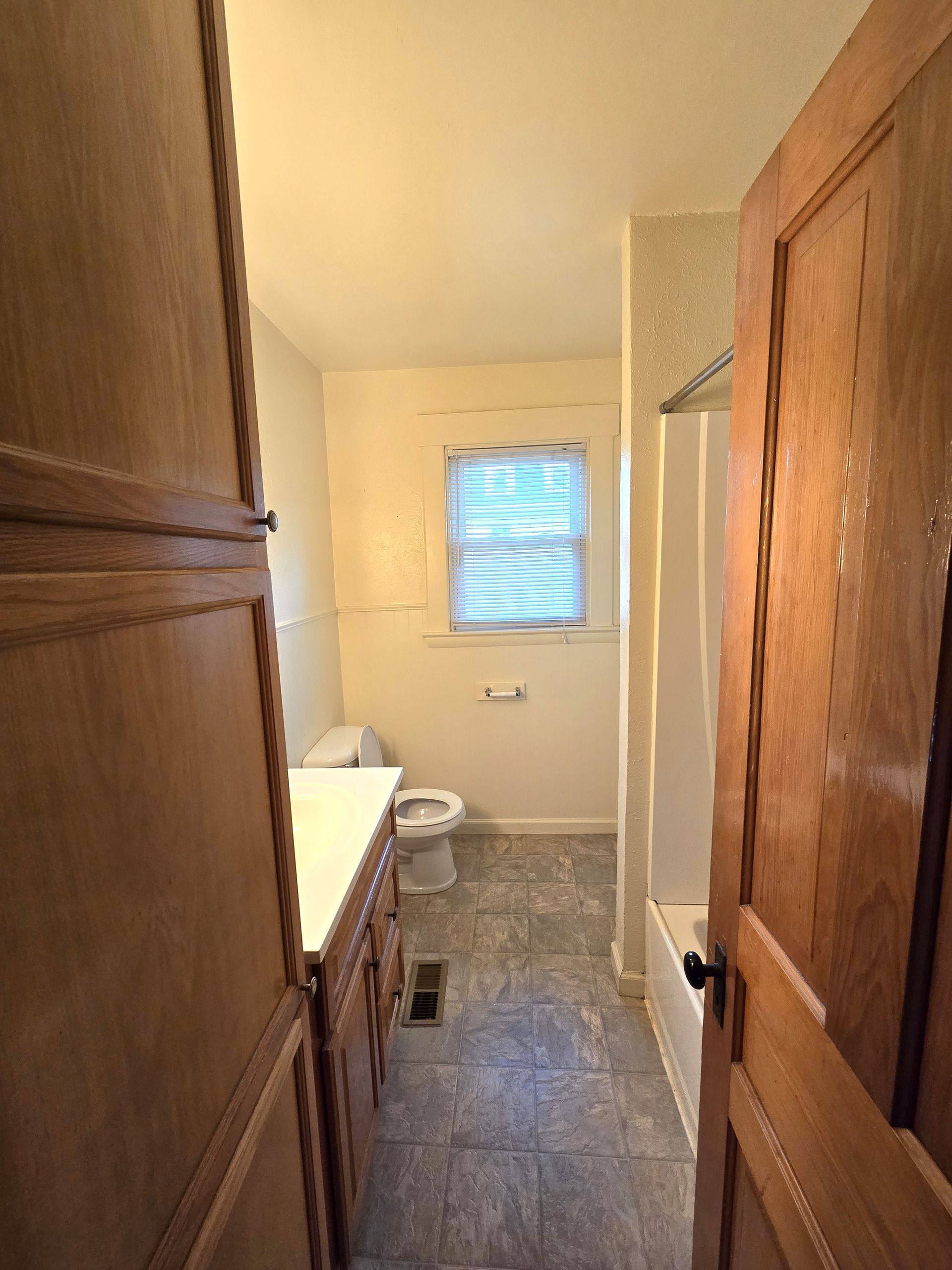 UC315.5 - Bathroom