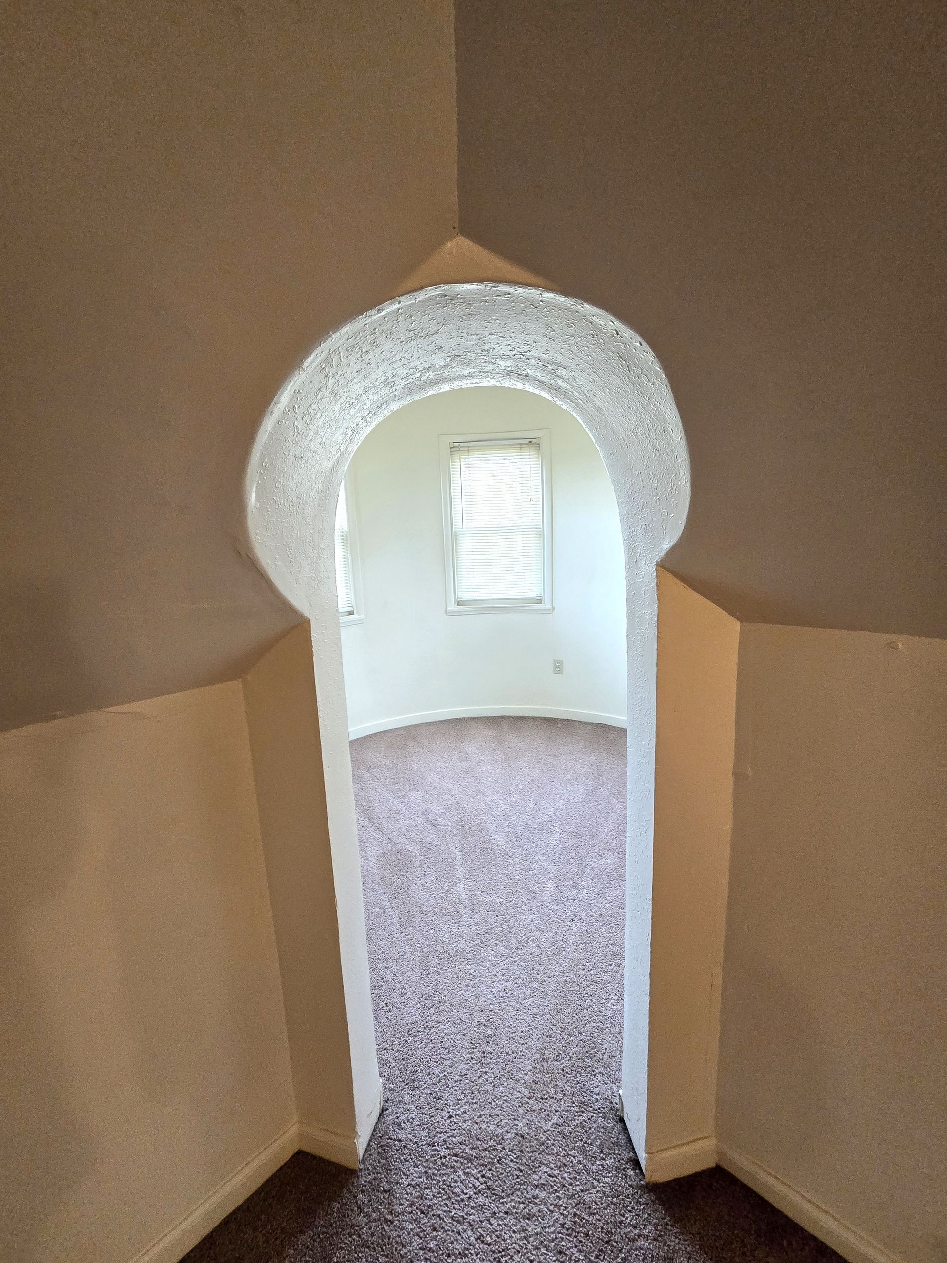 UC315.5 - Landing Sitting Room