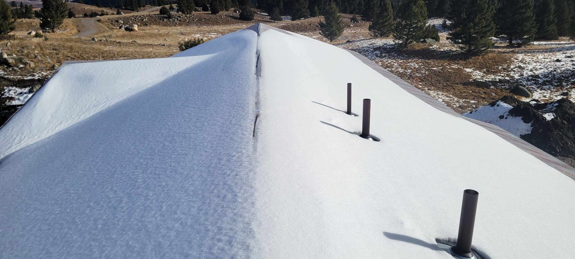 Rooftop snow removal in Helena MT, roofing snow removal contractor near me in Lewis & Clark county