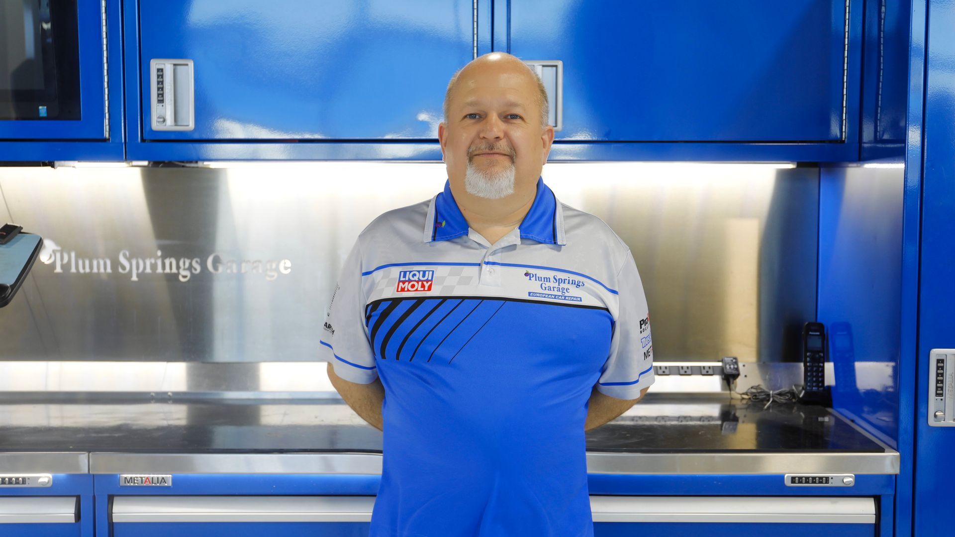 Lee | Plum Springs Garage