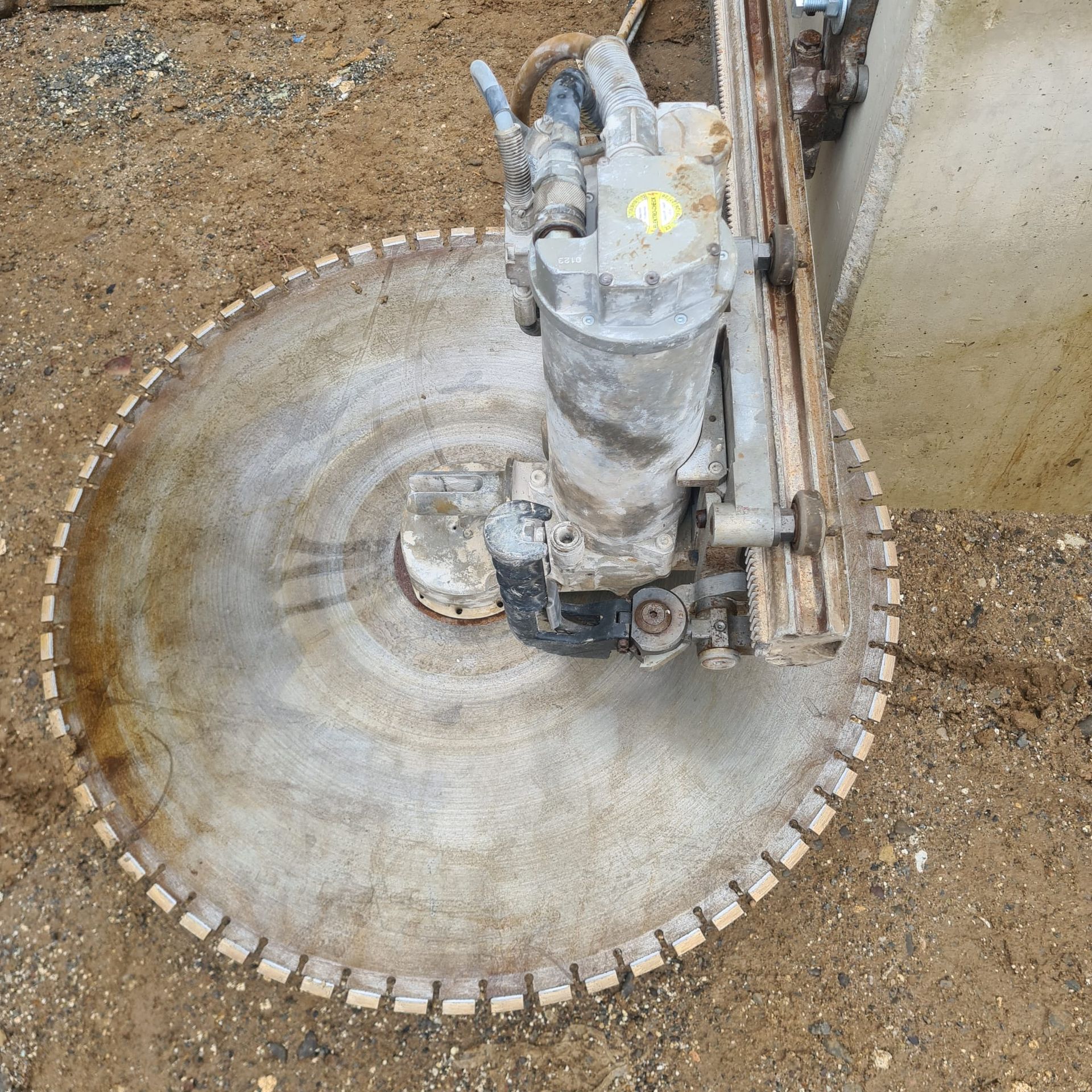 hilti-kernbohrung-in-beton-juelich.jpg