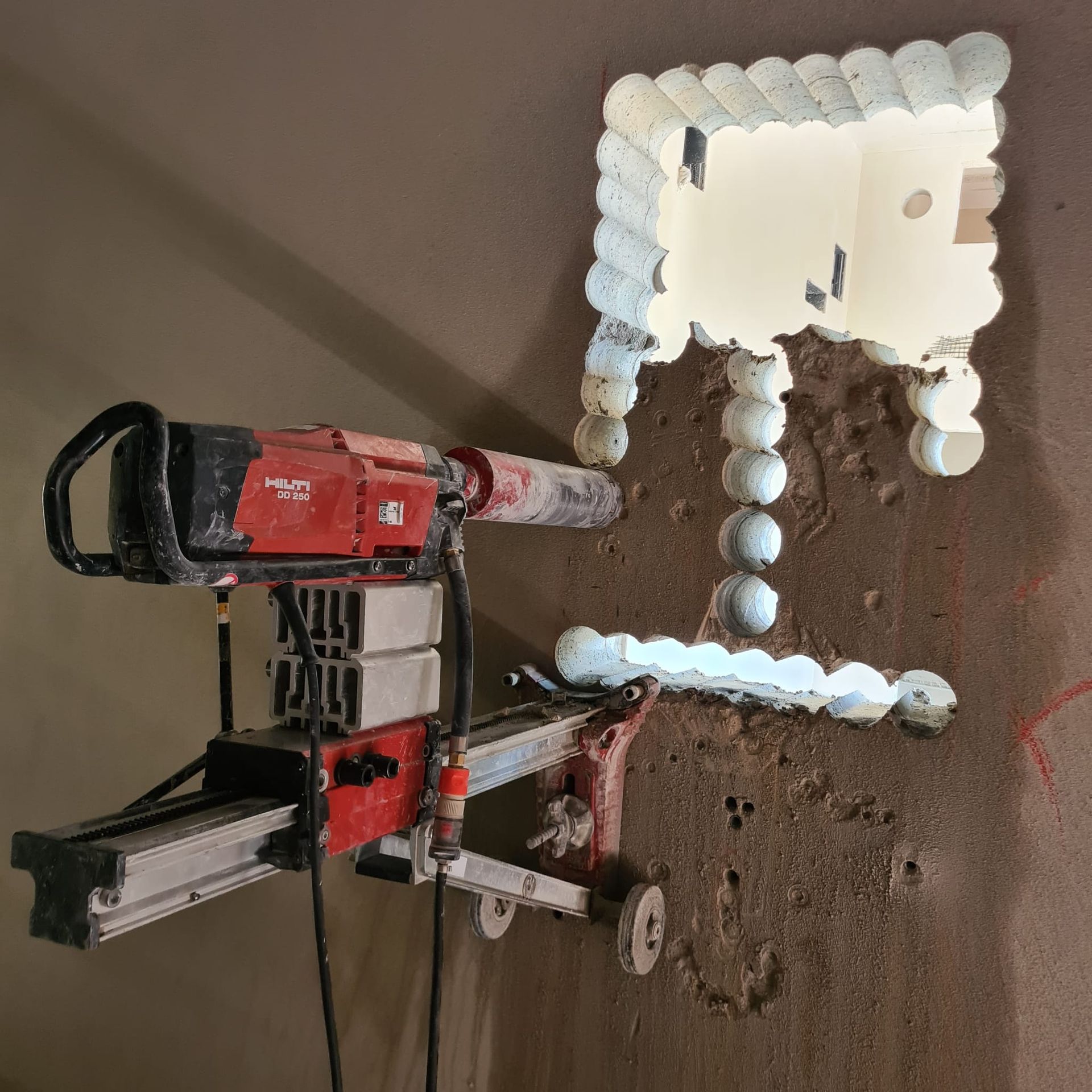 hilti-kernbohrung-in-beton-juelich.jpg